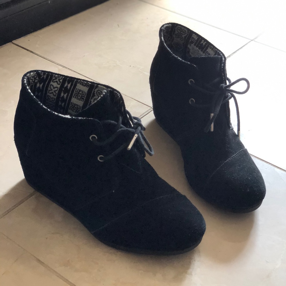 Toms wedge booties